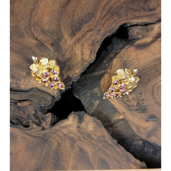 Vintage Avon Grape Cluster Rhinestone Earrings - Picture 11 of 14